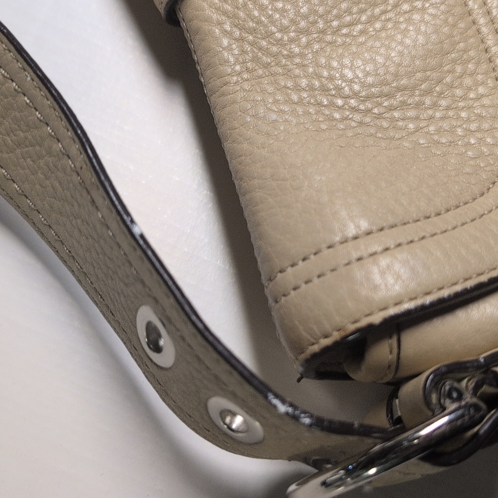 Coach Soho Flap Buckle Beige Vintage Leather Shoulder Bag F1090     M538 - Picture 12 of 12